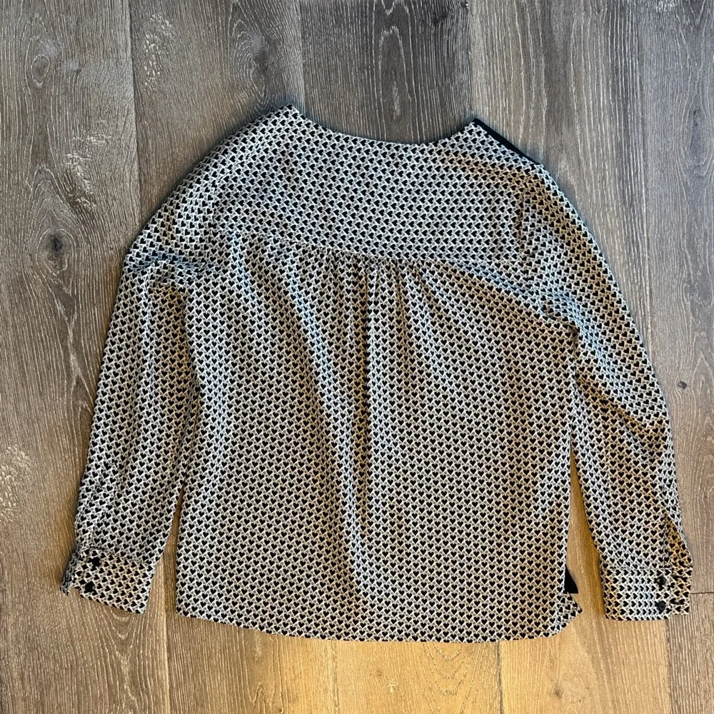 Diane Von Furstenberg Heart Print 100% Silk Blouse size 2 hearts SL0313 - Picture 5 of 5